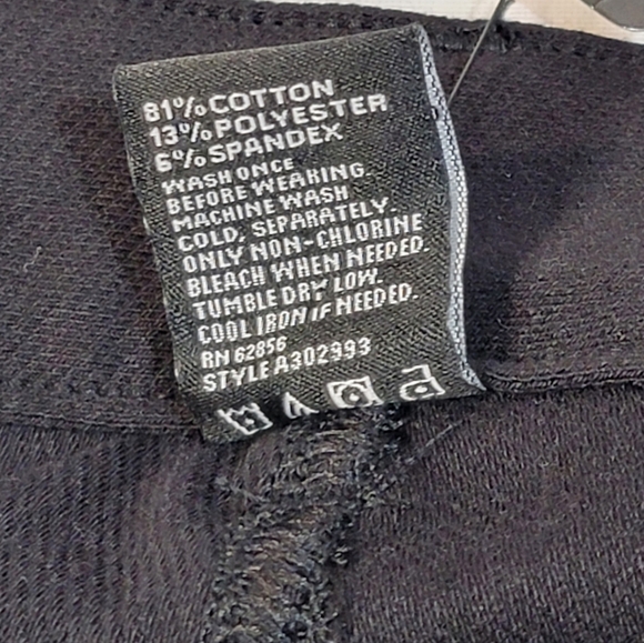 HUE Essential Denim Legging in Black size Large Pull On Soft Stretchy Fabric - Picture 6 of 11